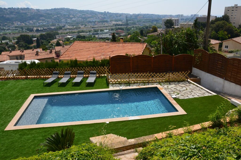 3P dans Villa avec Piscine Tout Confort - WIFI - CLIM - PISCINE - JARDIN - PETANQUE