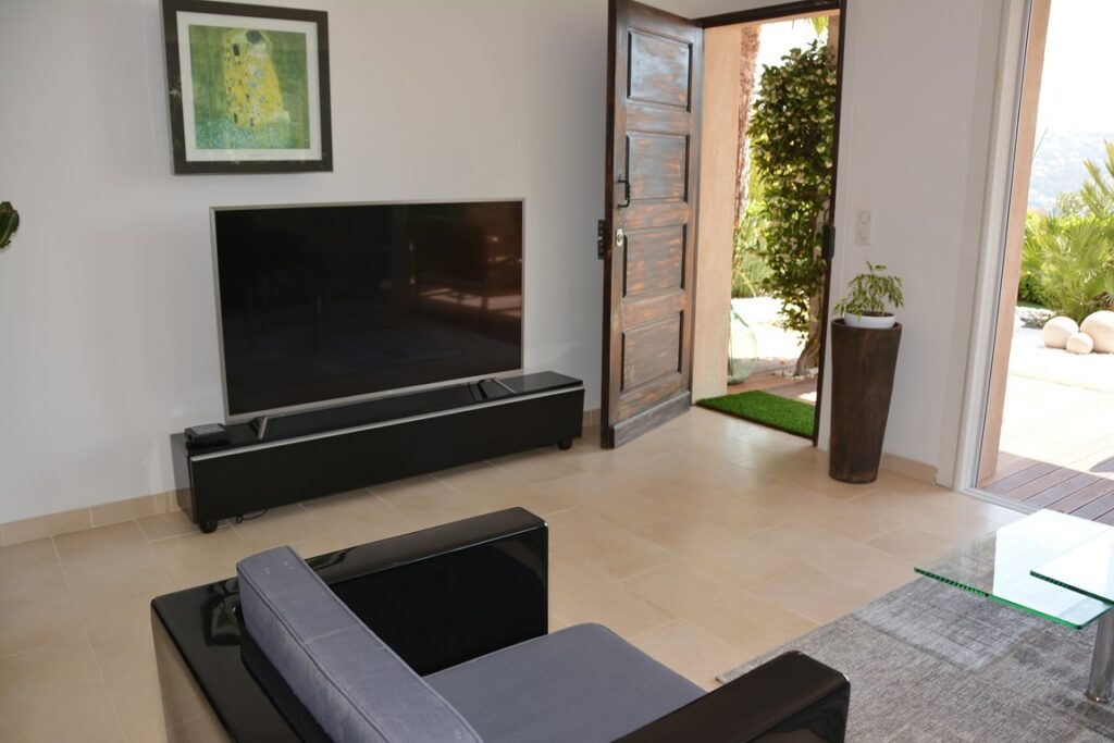 3P dans Villa avec Piscine Tout Confort - WIFI - CLIM - PISCINE - JARDIN - PETANQUE