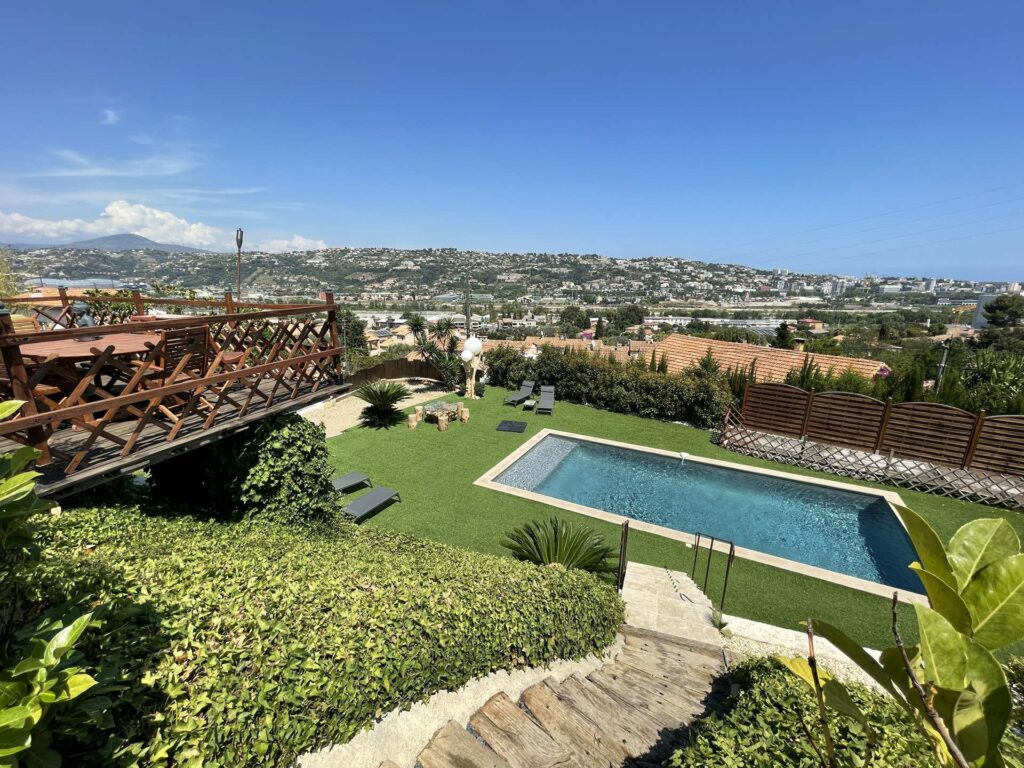 3P dans Villa avec Piscine Tout Confort - WIFI - CLIM - PISCINE - JARDIN - PETANQUE