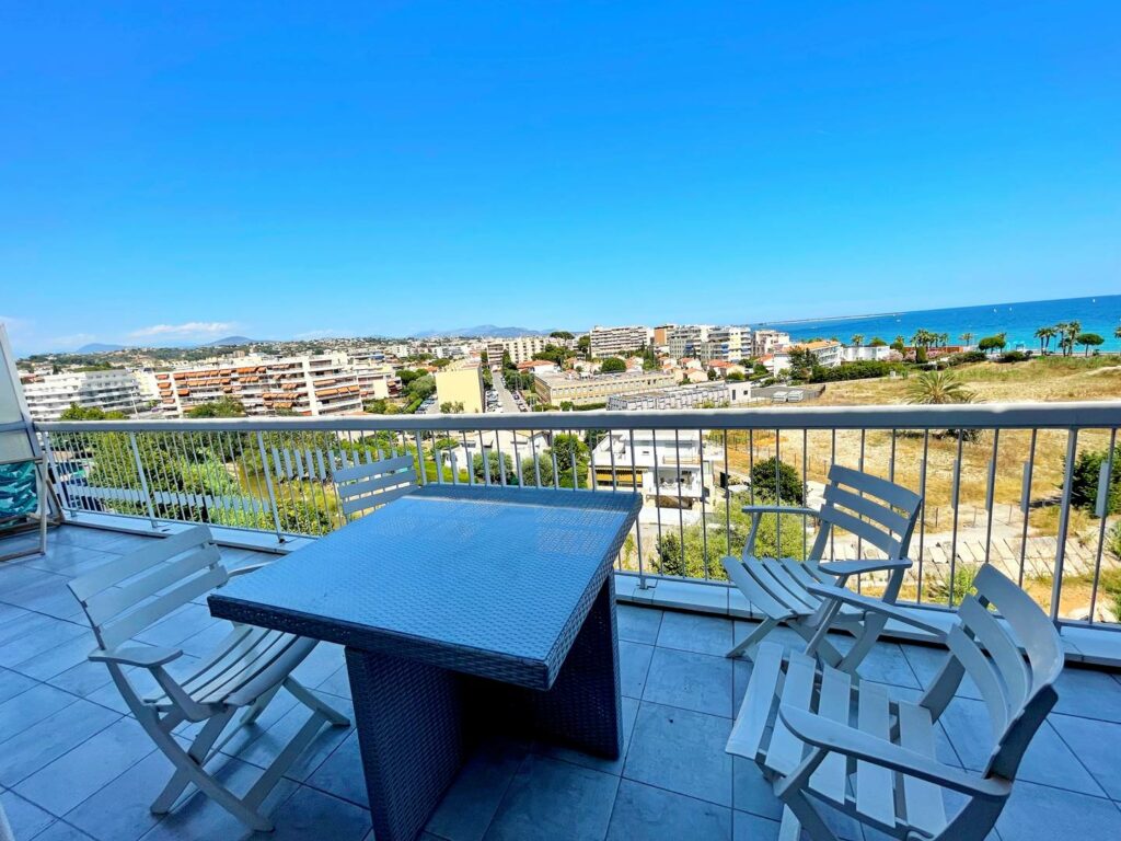 Grand 2P - Vue Mer hallucinante - Terrasse - Parking - Clim - 200m Plage
