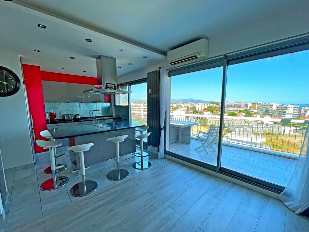Grand 2P - Vue Mer hallucinante - Terrasse - Parking - Clim - 200m Plage