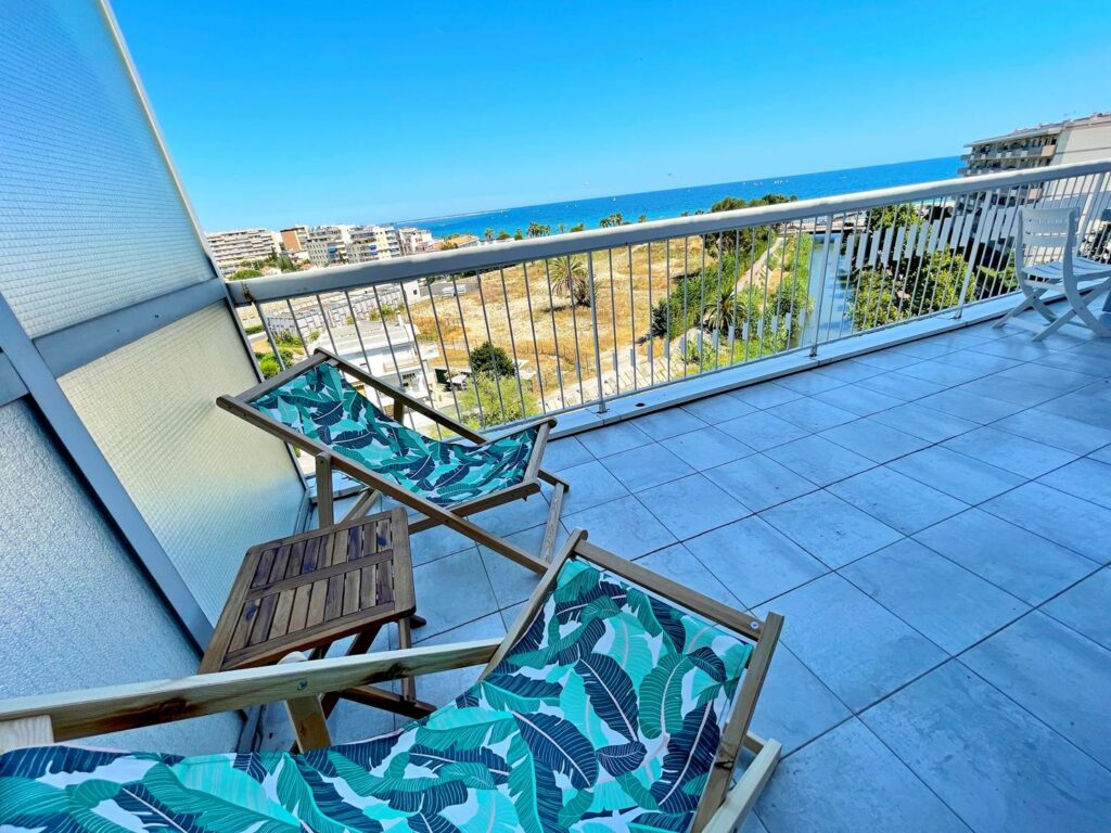 Grand 2P - Vue Mer hallucinante - Terrasse - Parking - Clim - 200m Plage
