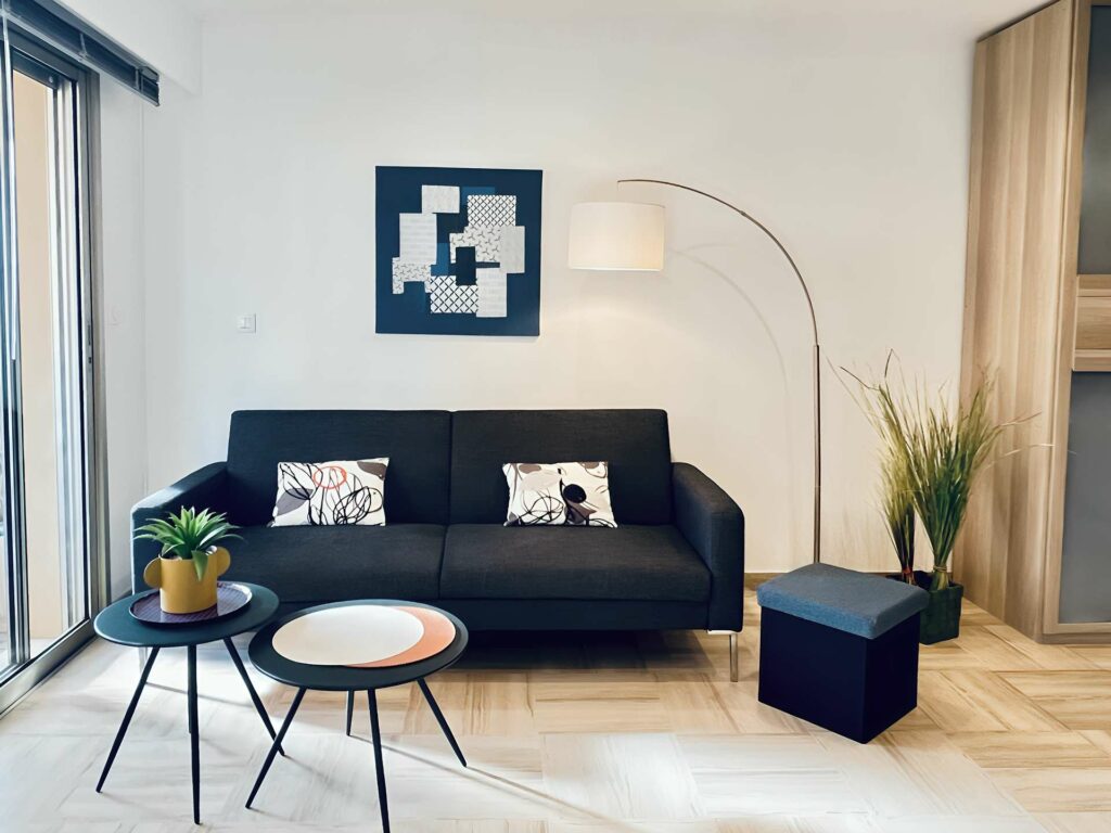 Charmant F1 - Terrasse - Clim - Vue Jardin - Calme - Parking - Wifi