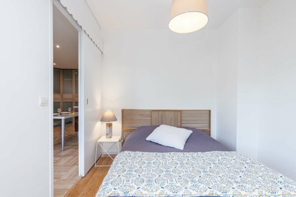Charmant F1 - Terrasse - Clim - Vue Jardin - Calme - Parking - Wifi