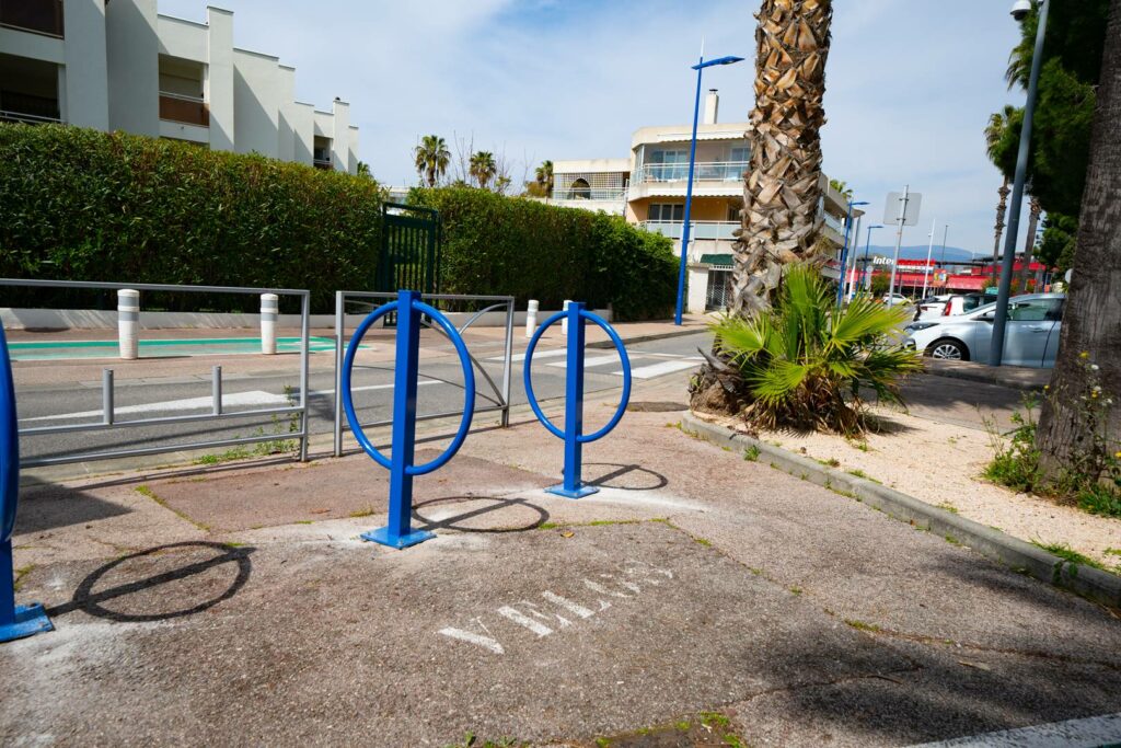 Studio cabine Vue Mer Clim Wifi Parking privé Commerces et Plage à Pied