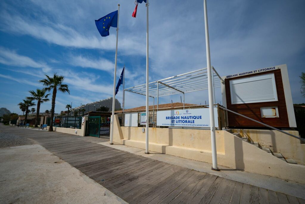 Studio cabine Vue Mer Clim Wifi Parking privé Commerces et Plage à Pied