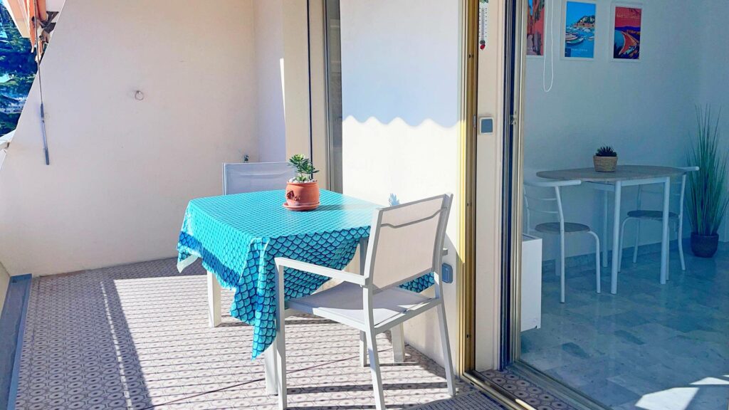 Charmant Studio Magnifique Vue mer Clim commerces Mer à 200m Parking Privé Wifi