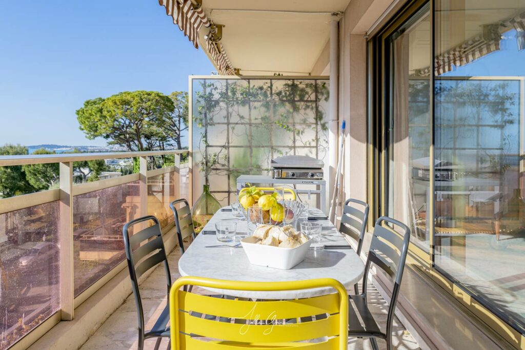 Magnifique 3P terrasse vue Mer 2 ch clim parking garage piscine tennis plancha wifi