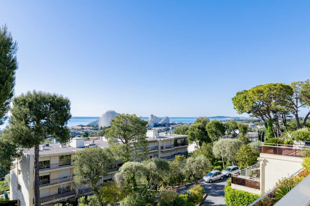 Magnifique 3P terrasse vue Mer 2 ch clim parking garage piscine tennis plancha wifi