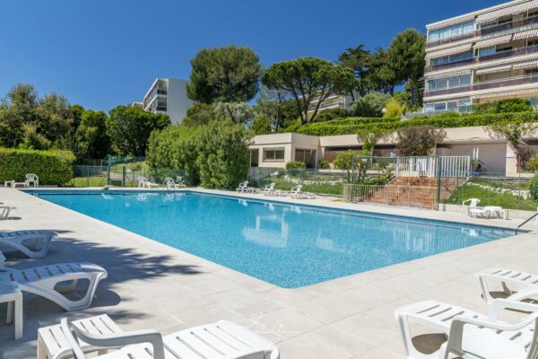 Magnifique 3P terrasse vue Mer 2 ch clim parking garage piscine tennis plancha wifi