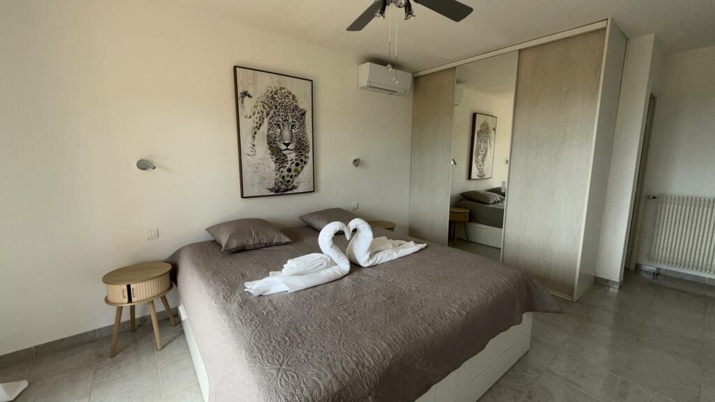 Villa 5P jardin Piscine wifi clim proche village Mouans sartoux et cannes