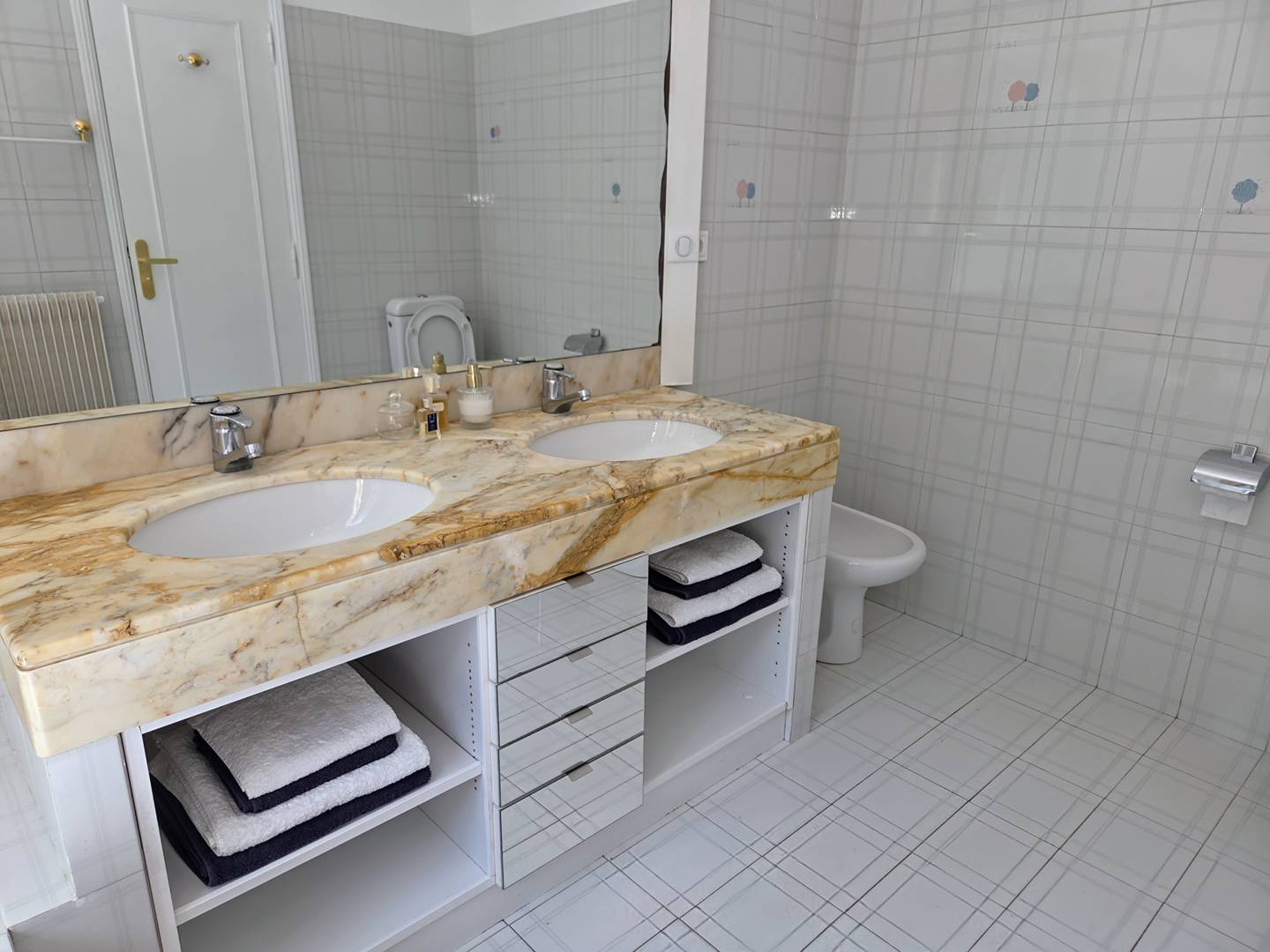 Villa 5P jardin Piscine wifi clim proche village Mouans sartoux et cannes – Image 39