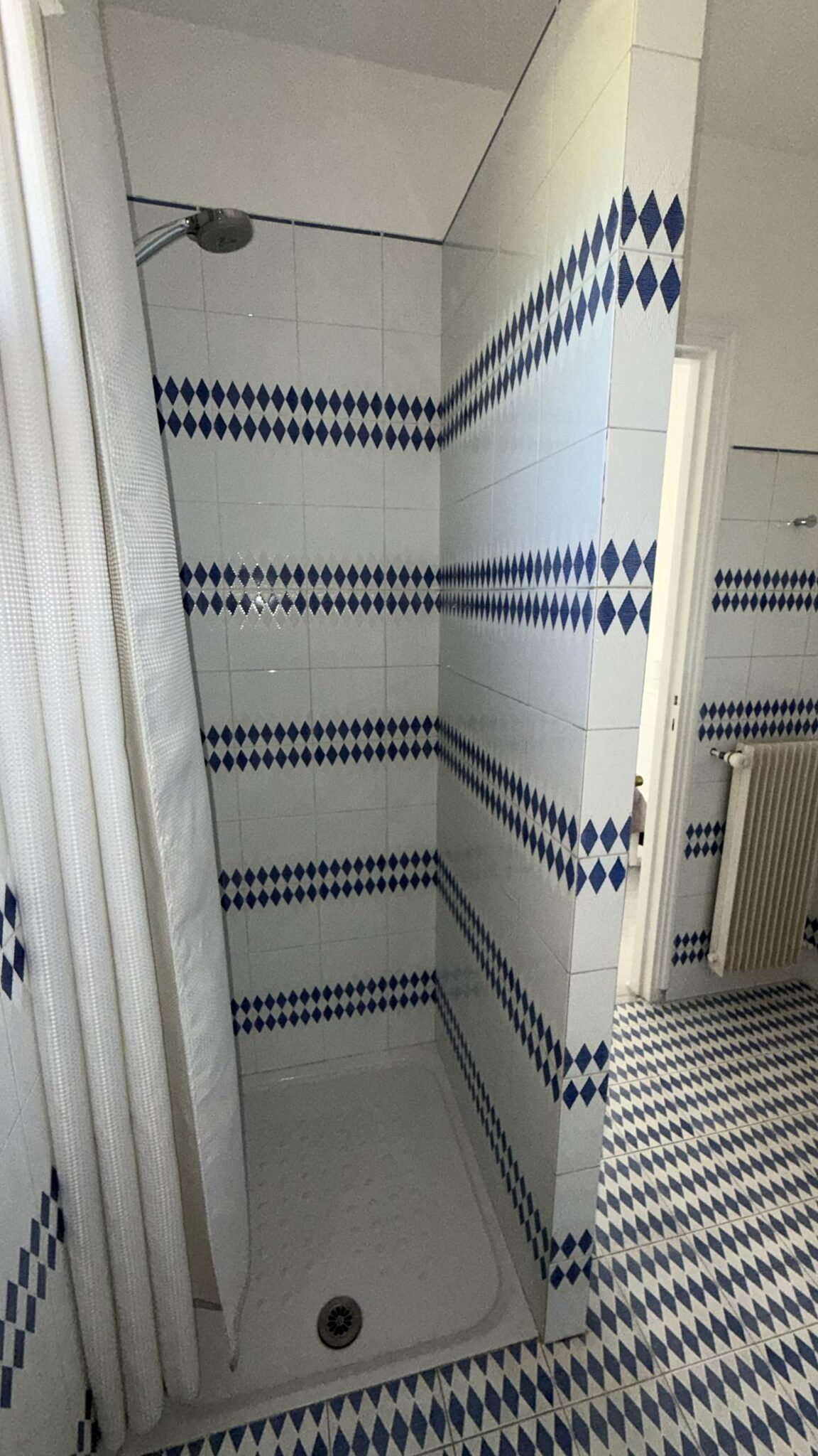 Villa 5P jardin Piscine wifi clim proche village Mouans sartoux et cannes – Image 19