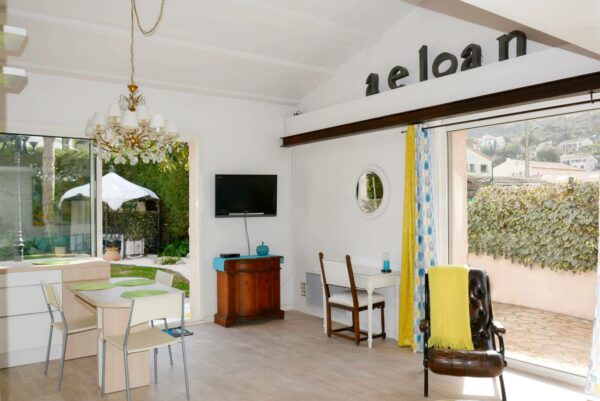 Duplex dans Villa avec grand Jardin - BARBECUE - Sud - Calme - WIFI - MER - RIVIERE