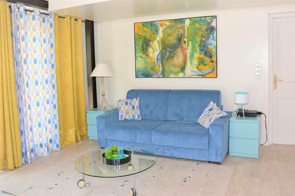 Duplex dans Villa avec grand Jardin - BARBECUE - Sud - Calme - WIFI - MER - RIVIERE